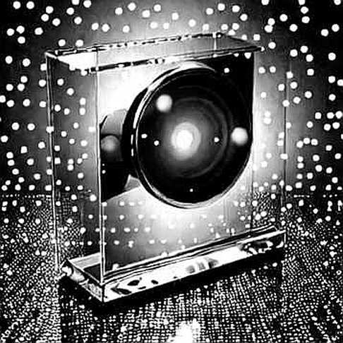 Trump's Stock Market Gift: A Siren Song for Crypto's Lost Generation? Trump's Stock Market Gift: A Siren Song for Crypto's Lost Generation?